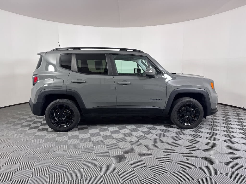 2020 Jeep Renegade Latitude Altitude photo 3