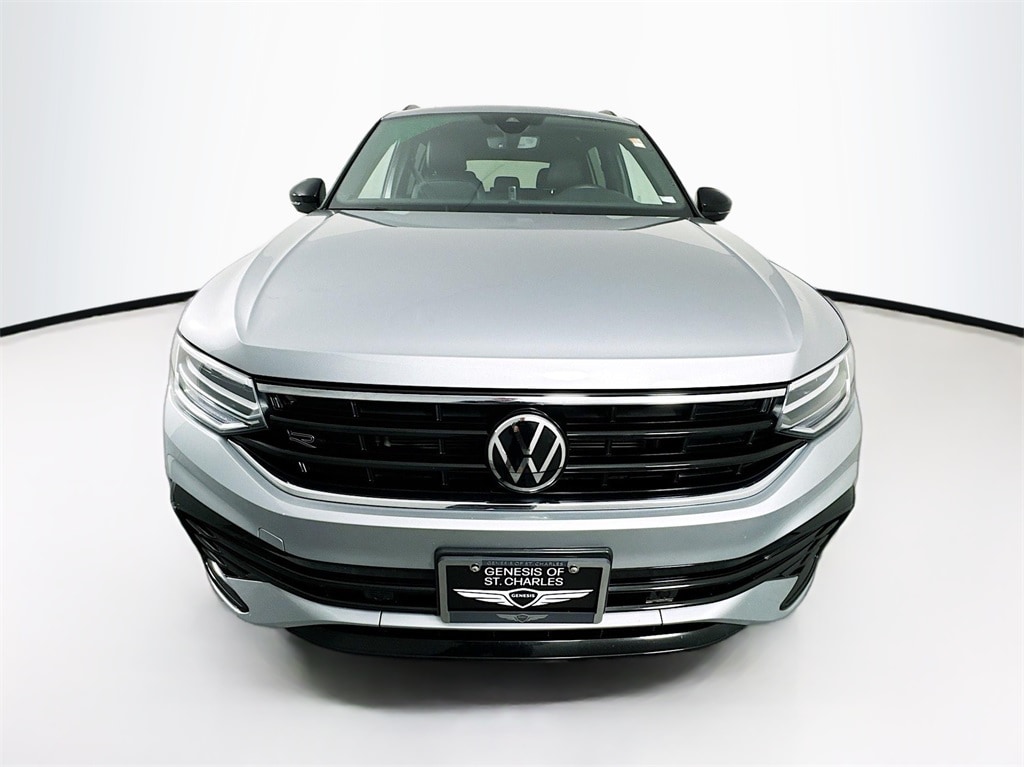 Used 2022 Volkswagen Tiguan SE R-LINE BLACK with VIN 3VV8B7AX0NM055362 for sale in Saint Peters, MO