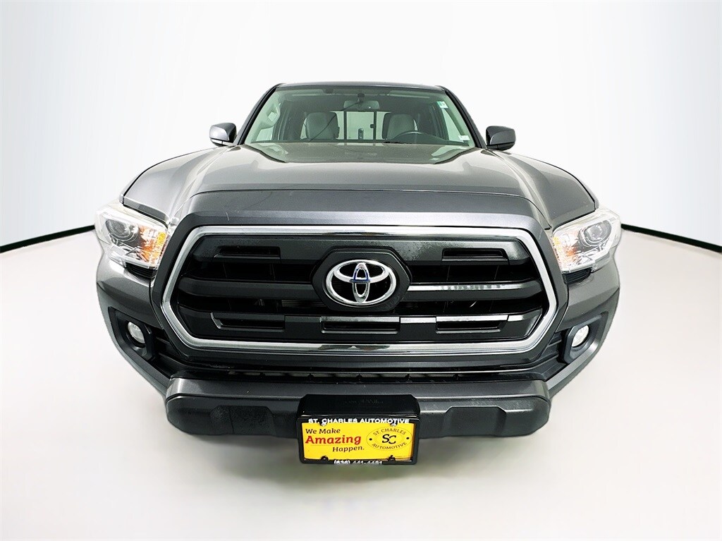 Used 2017 Toyota Tacoma SR5 with VIN 5TFRZ5CN5HX026503 for sale in Saint Peters, MO