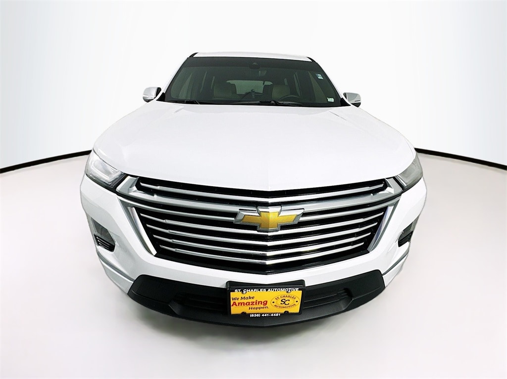 Used 2022 Chevrolet Traverse Premier with VIN 1GNEVKKW1NJ140216 for sale in Saint Peters, MO