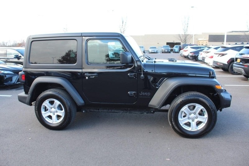 Used 2022 Jeep Wrangler Sport S with VIN 1C4GJXAN7NW164011 for sale in Saint Peters, MO