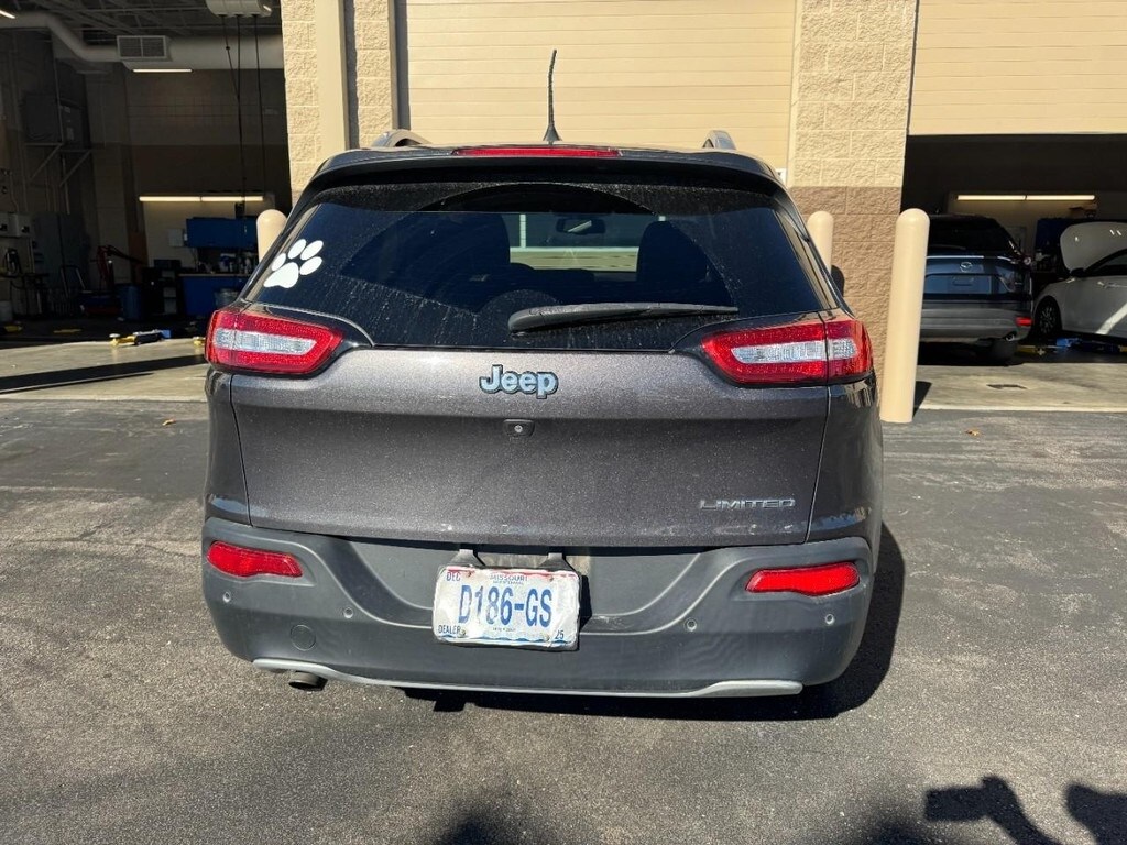 2018 Jeep Cherokee Limited photo 2