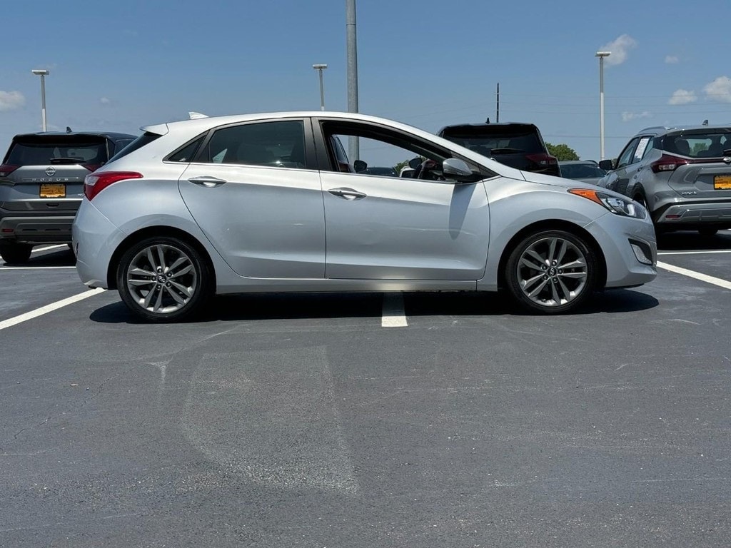 Used 2016 Hyundai Elantra GT Base with VIN KMHD35LHXGU286431 for sale in Saint Peters, MO
