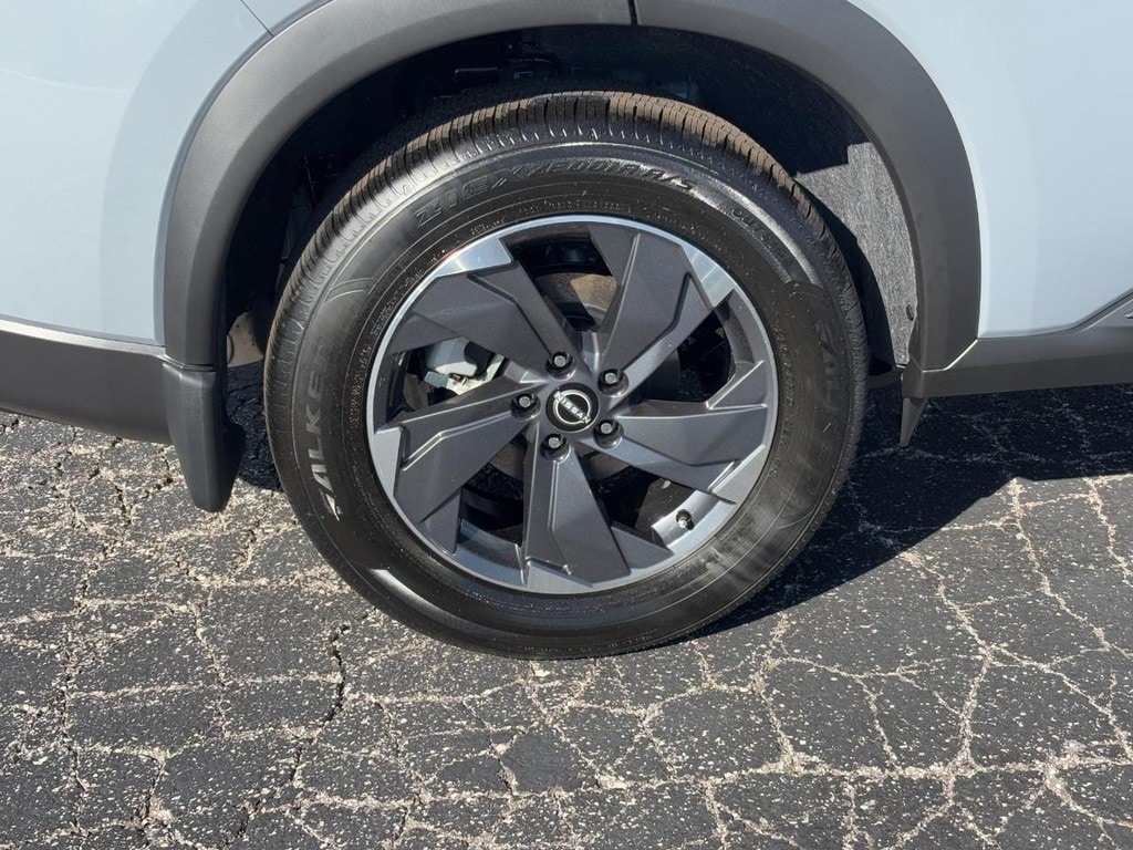 New 2026 Nissan Rogue SV SUV