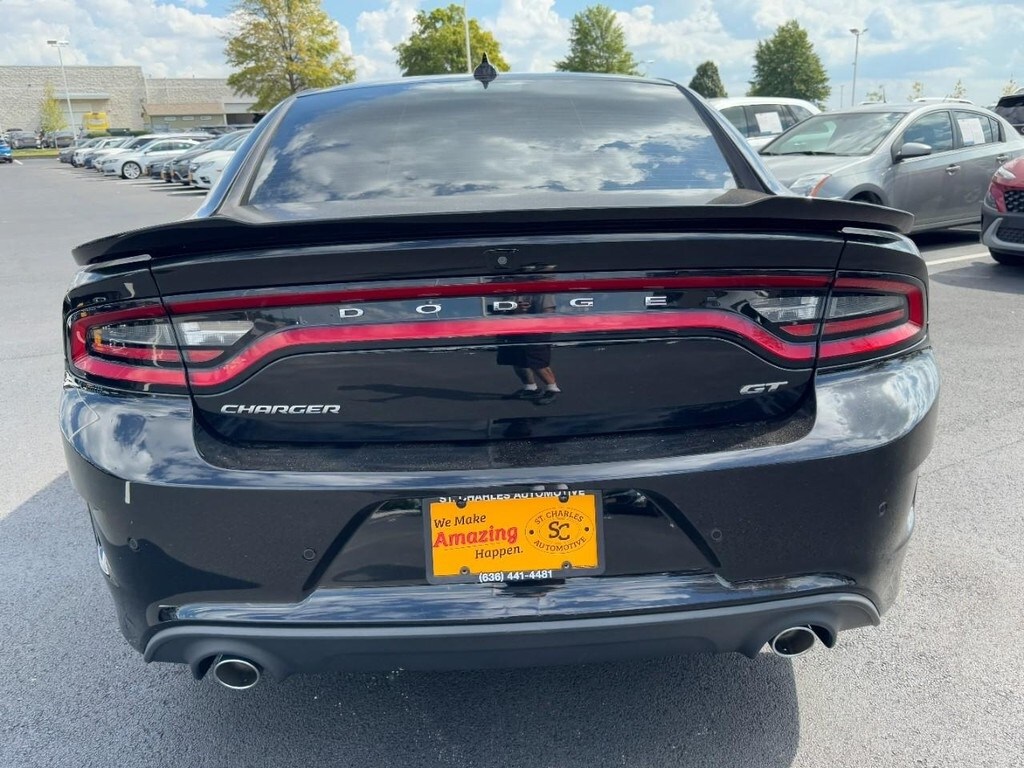 2021 Dodge Charger GT photo 4