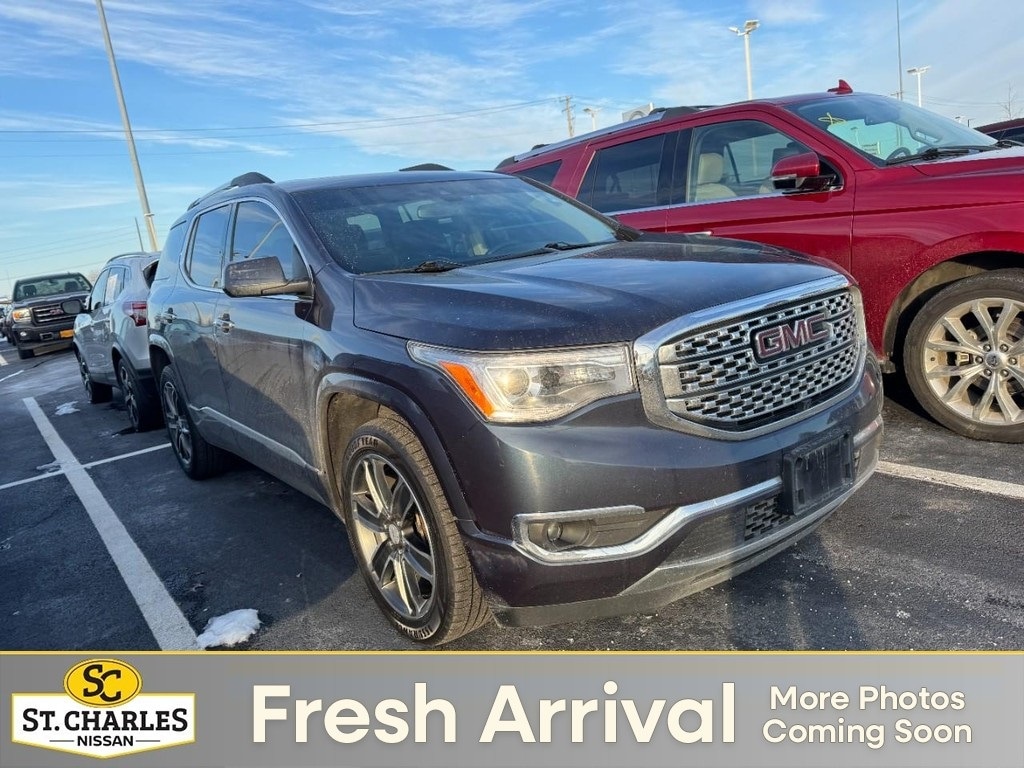 2018 GMC Acadia Denali's photo