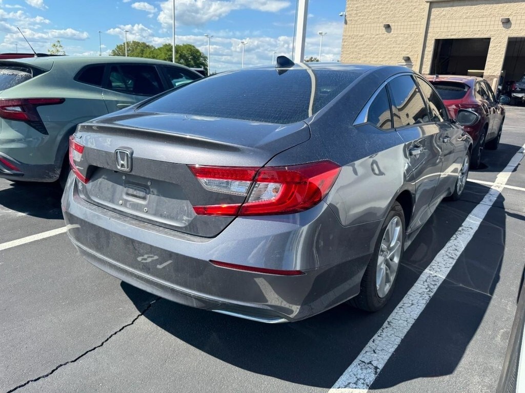2019 Honda Accord LX photo 2