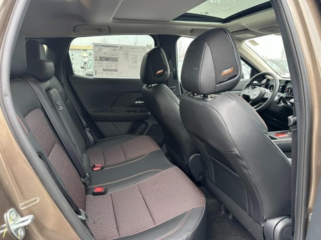 New 2026 Nissan Kicks SR SUV