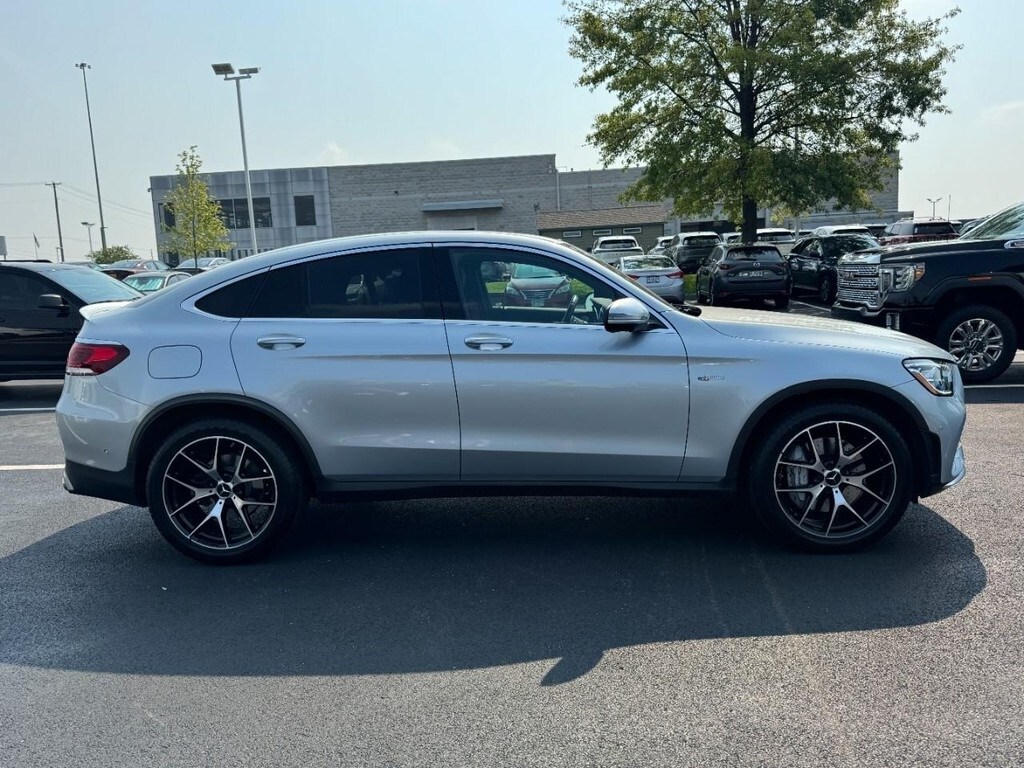 2023 Mercedes Benz GLC 43 photo 2