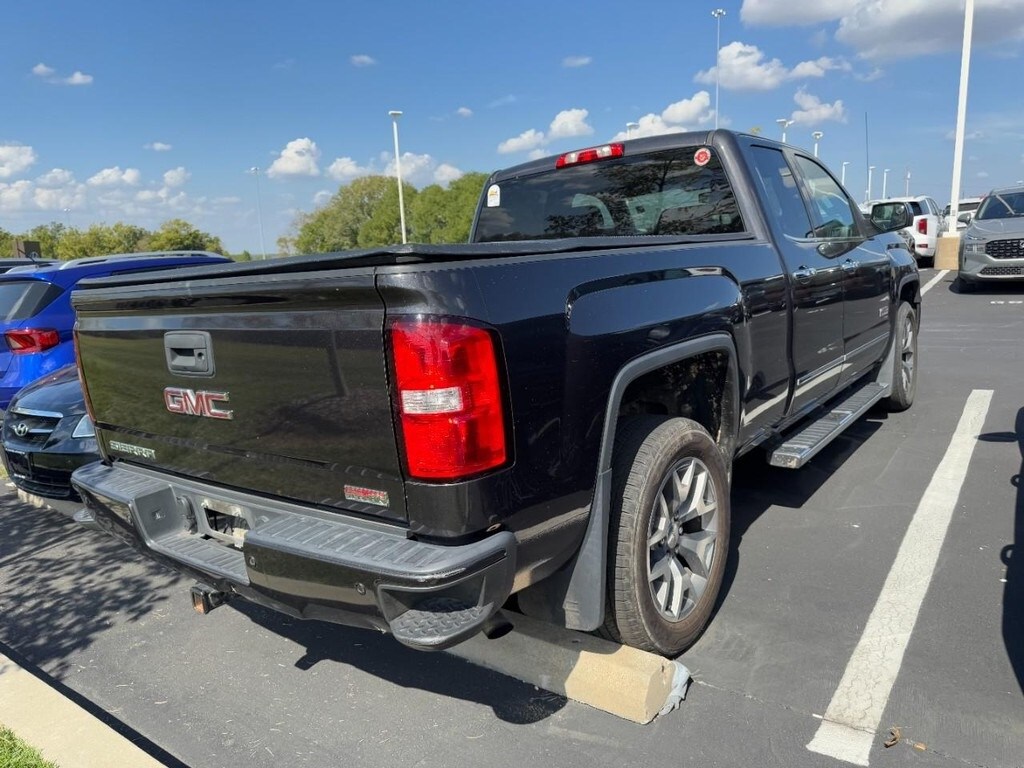 2015 Gmc Sierra SLE photo 2