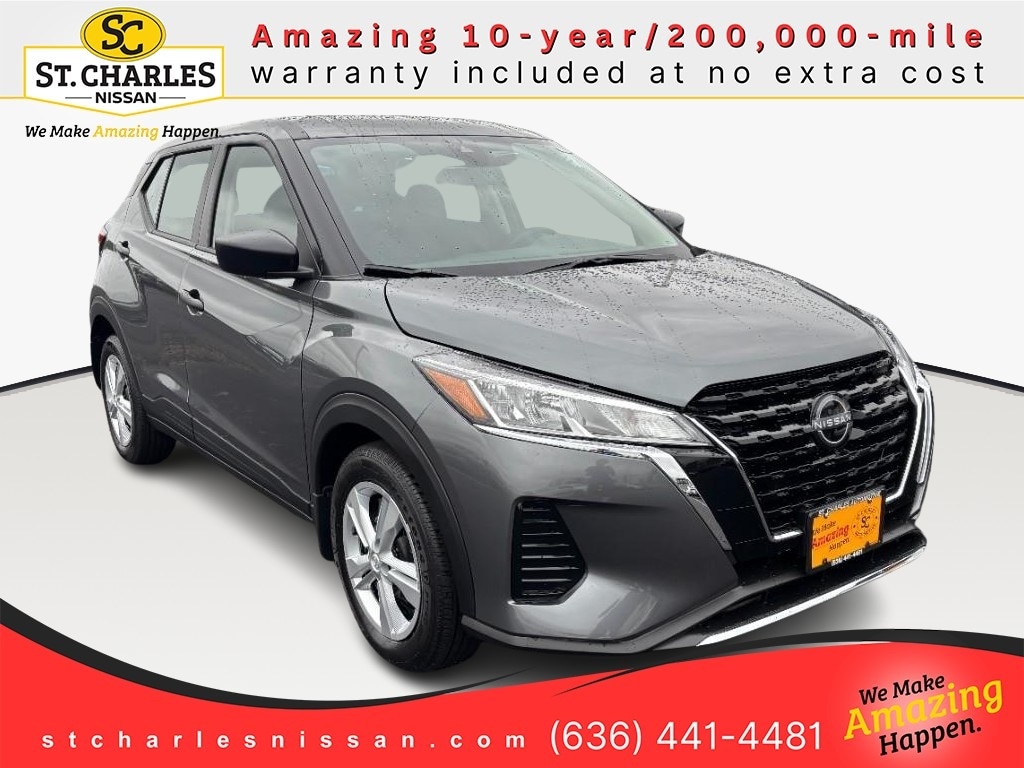 New 2025 Nissan Kicks Play S SUV