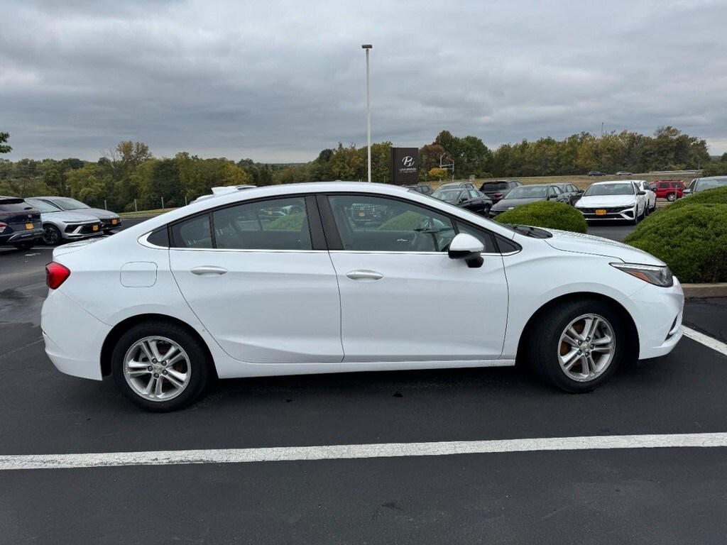 Used 2018 Chevrolet Cruze LT Sedan