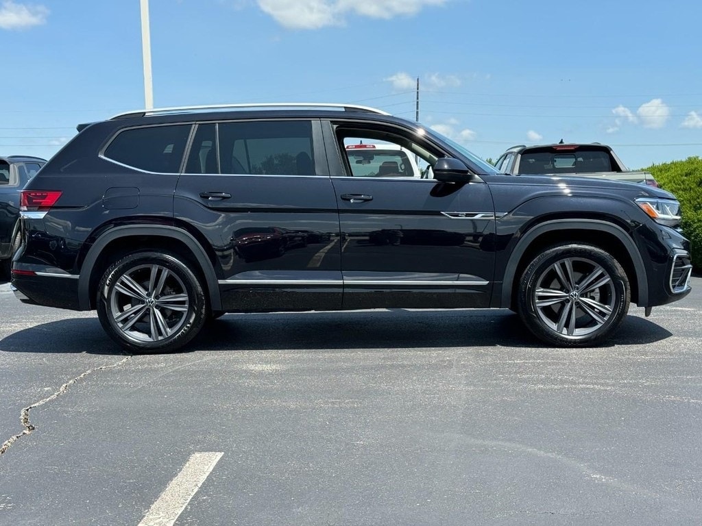 Used 2022 Volkswagen Atlas SEL R-Line with VIN 1V2AR2CA6NC517110 for sale in Saint Peters, MO