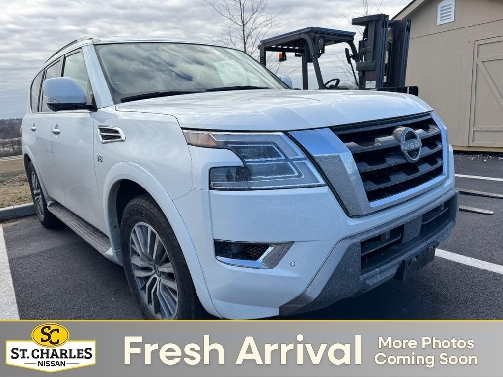 2022 Nissan Armada SL's photo