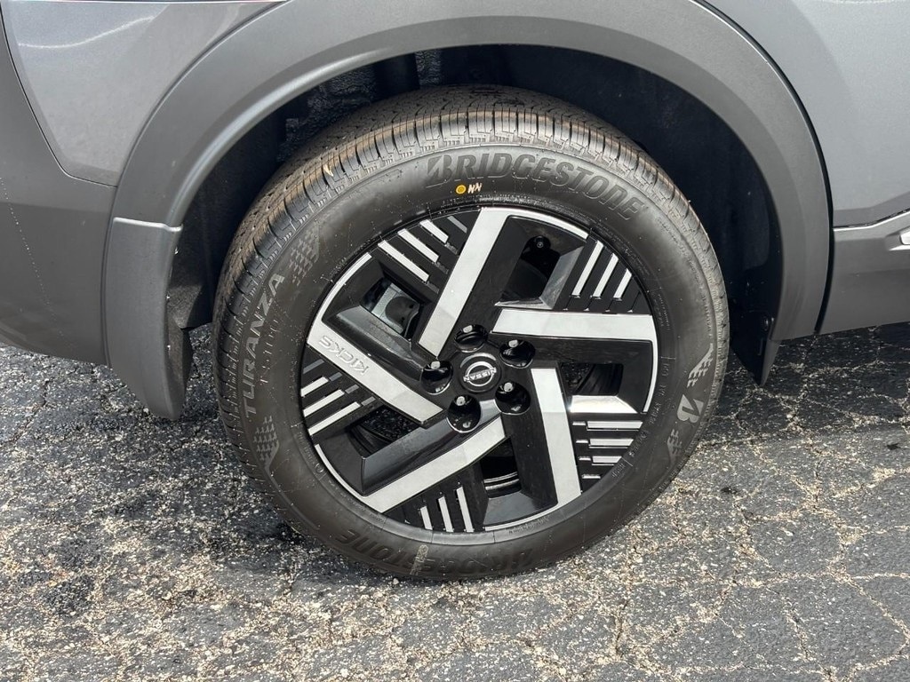 New 2026 Nissan Kicks SV SUV