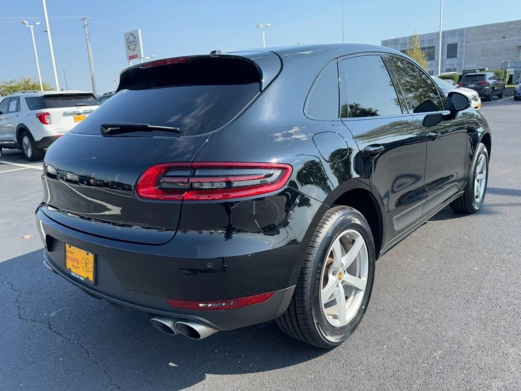 2018 Porsche Macan S photo 2