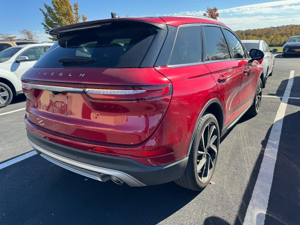 2023 Lincoln Corsair Reserve photo 2