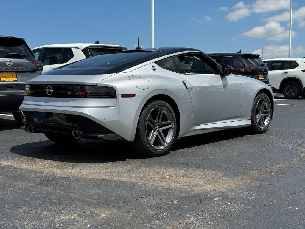 2025 Nissan Z Sport photo 3