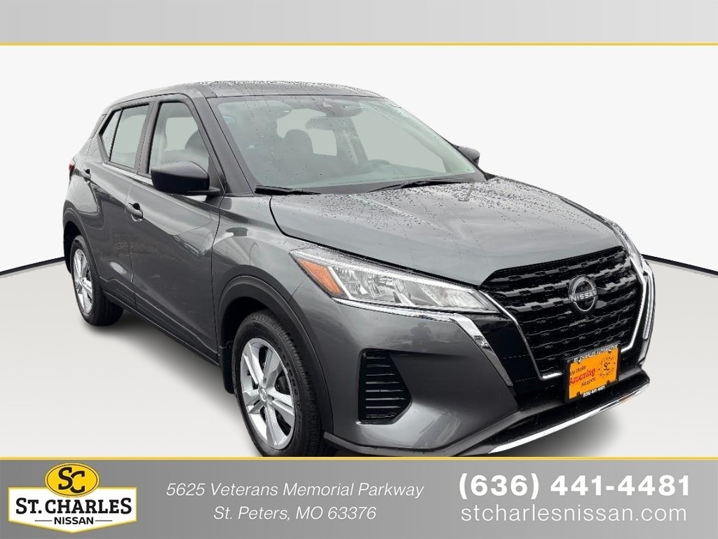 2025 Nissan KICKS PLAY Base's photo