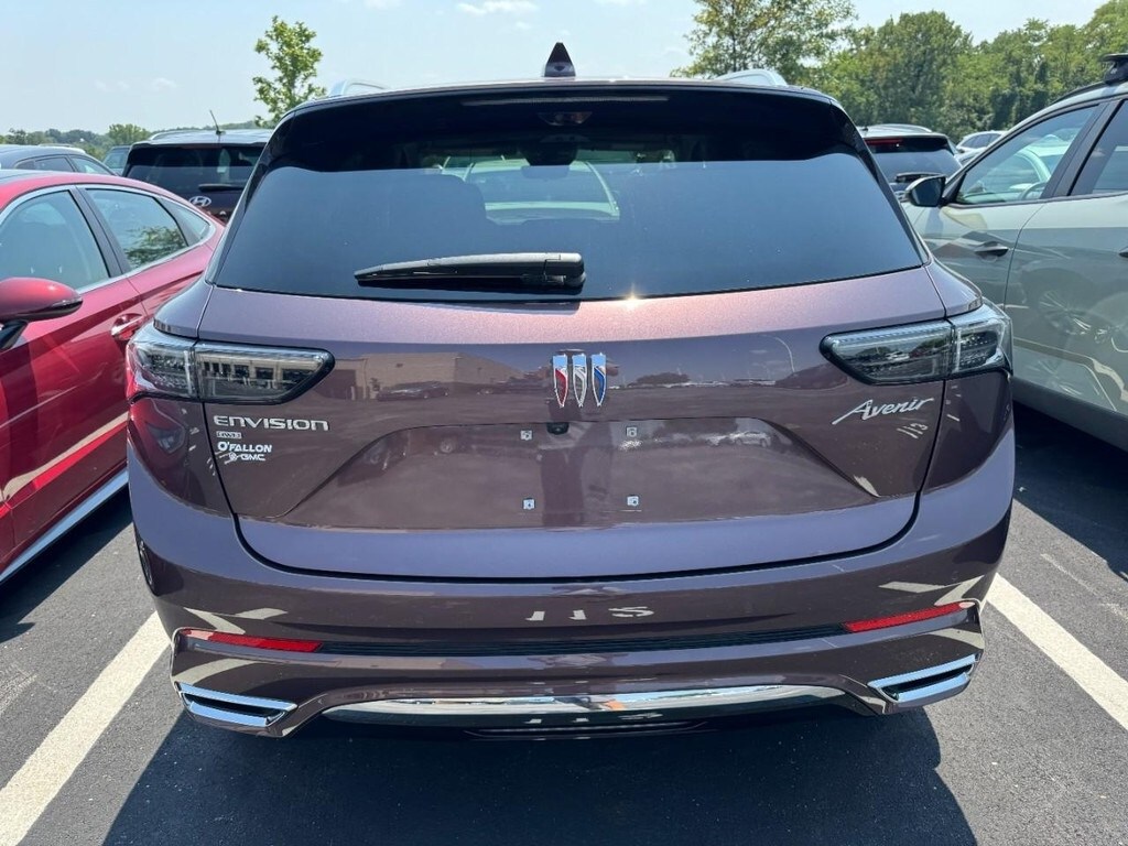 2025 Buick Envision Avenir photo 3