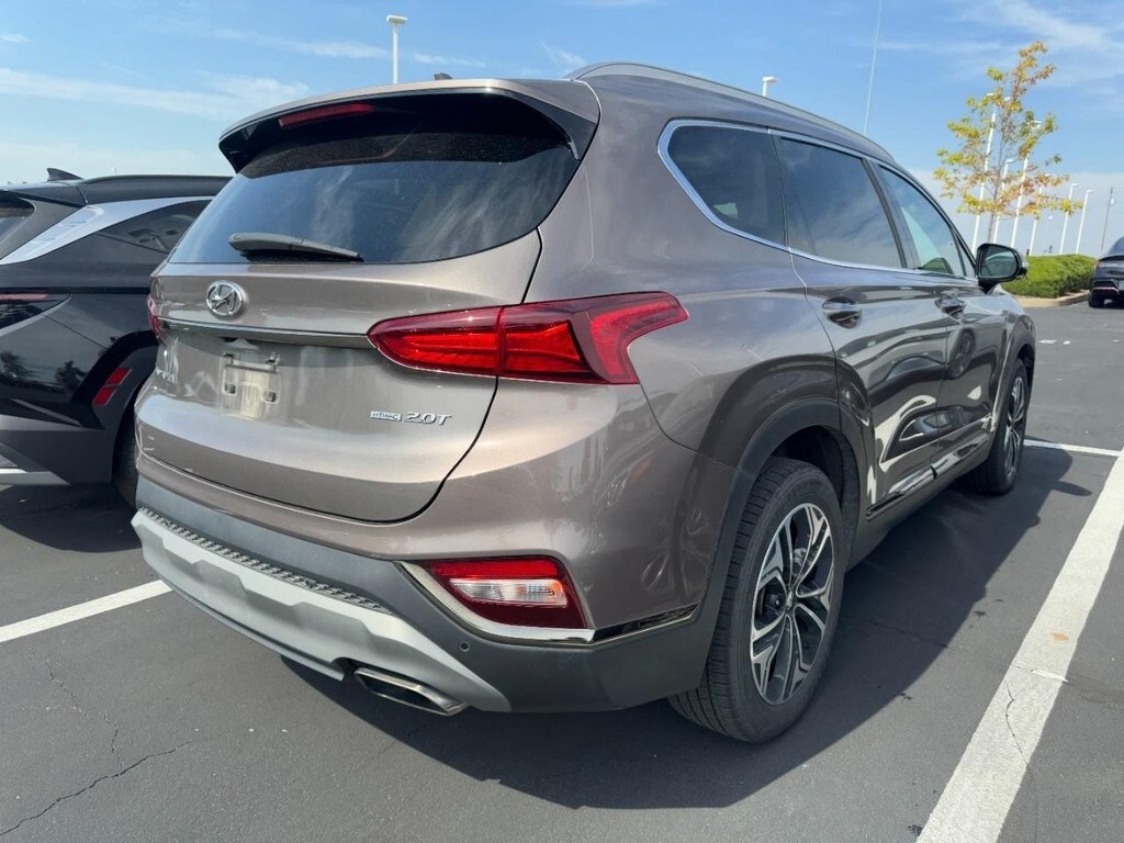 2020 Hyundai Santa Fe Limited photo 2