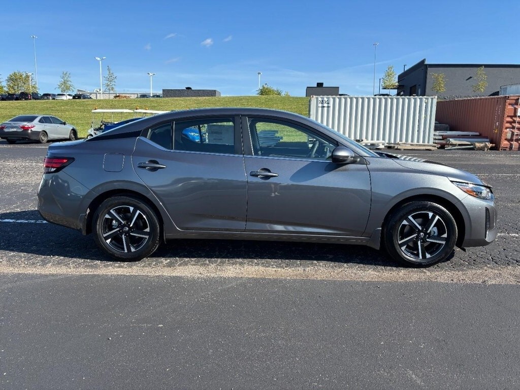 2025 Nissan Sentra SV photo 2
