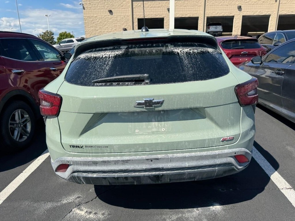 2024 Chevrolet Trax photo 3