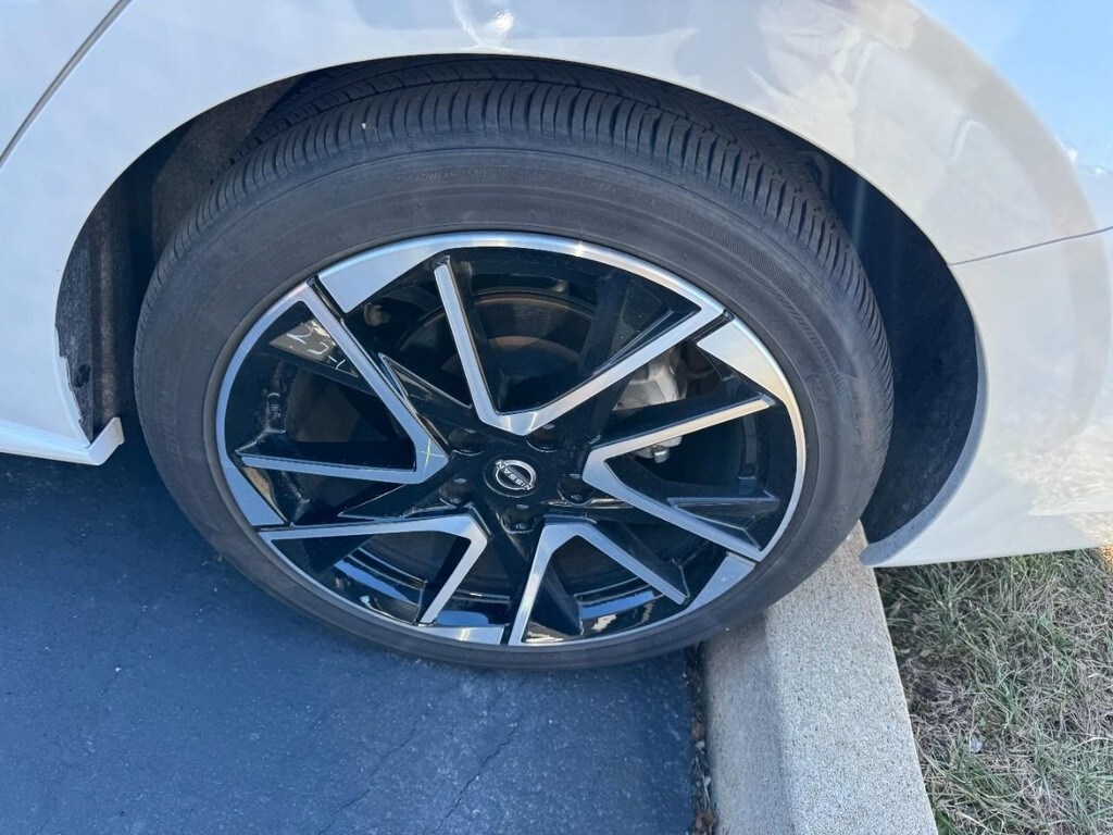 Certified 2025 Nissan Sentra SR Sedan