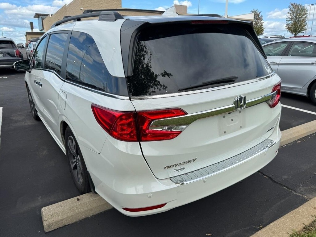 2020 Honda Odyssey Touring photo 4