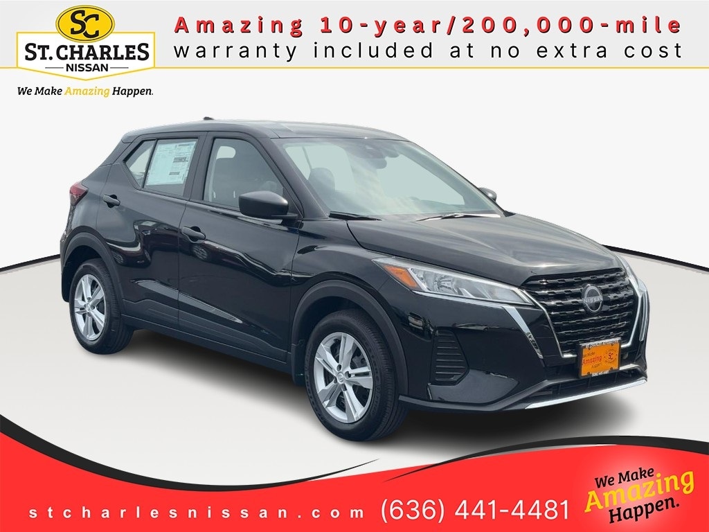 2025 Nissan KICKS PLAY Base's photo