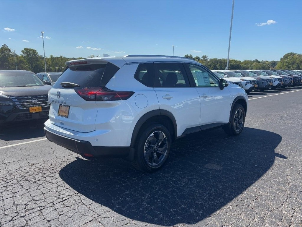 New 2026 Nissan Rogue SV SUV