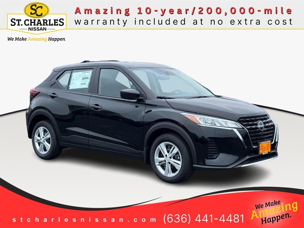 2025 Nissan KICKS PLAY Base's photo