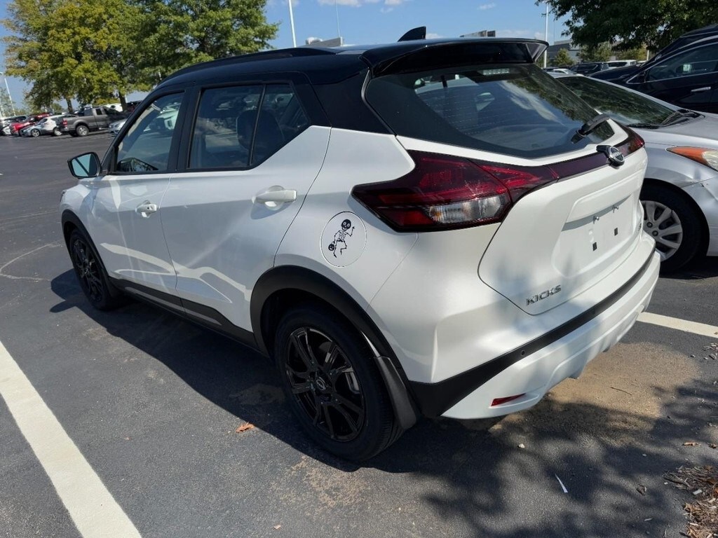 2024 Nissan Kicks SR photo 4