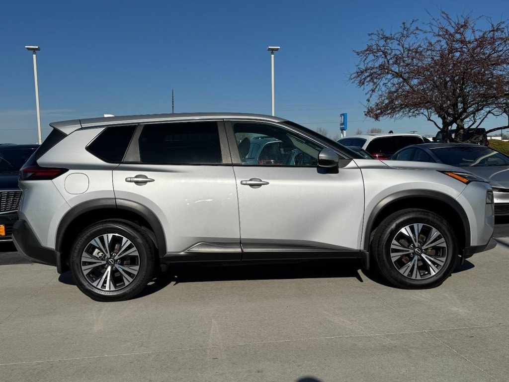 Used 2022 Nissan Rogue SV SUV