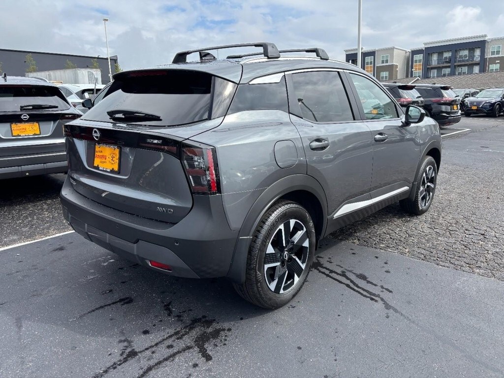 2026 Nissan Kicks SV photo 3