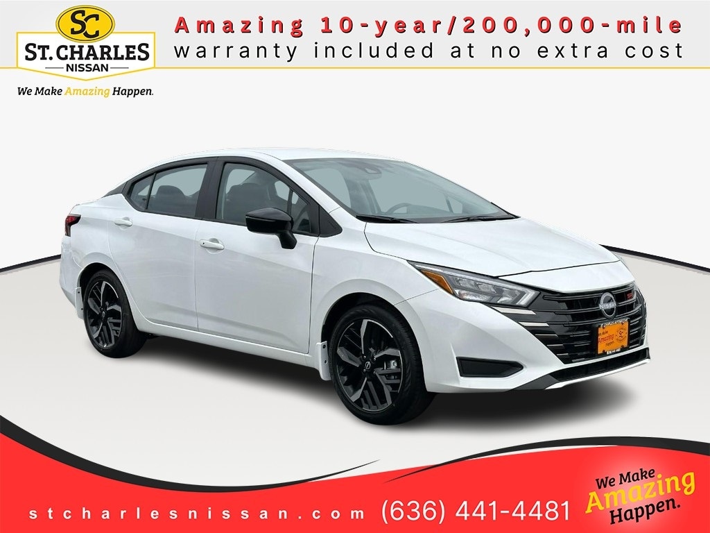 2025 Nissan Versa SR's photo