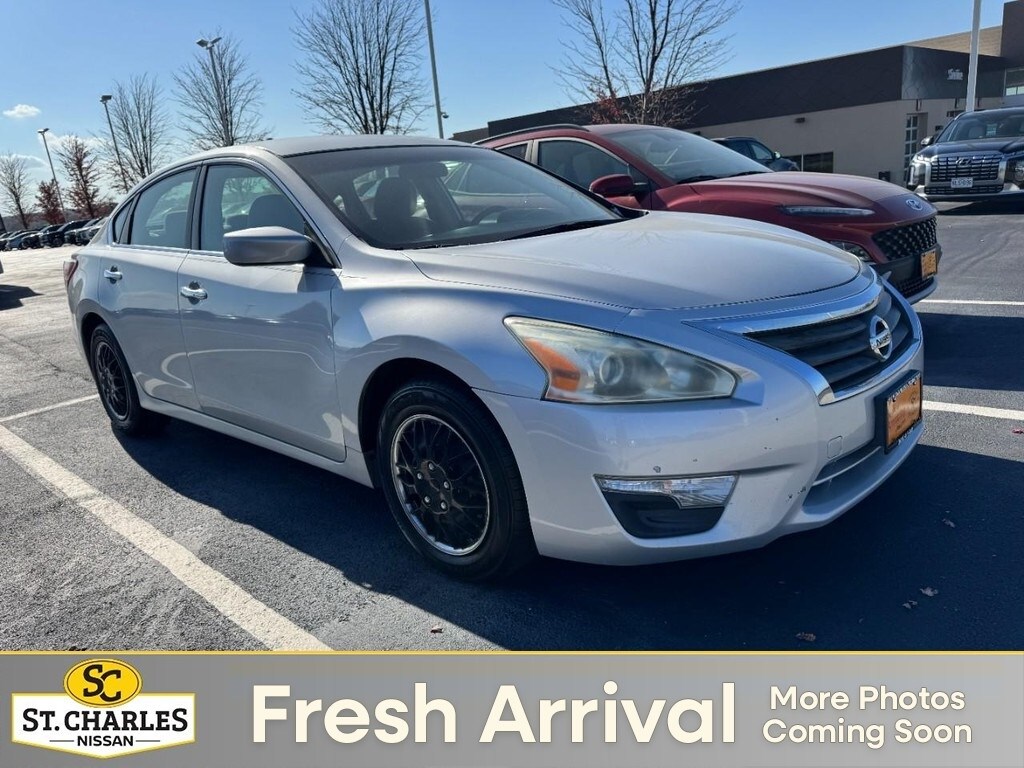 Used 2013 Nissan Altima 2.5 Sedan