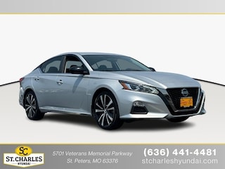 2019 Nissan Altima 2.5 SR Sedan 1N4BL4CV1KC113946 for sale in St Peters, MO at St. Charles Nissan
