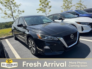 2022 Nissan Altima 2.5 SV Sedan 1N4BL4DV9NN353351 for sale in St Peters, MO at St. Charles Nissan