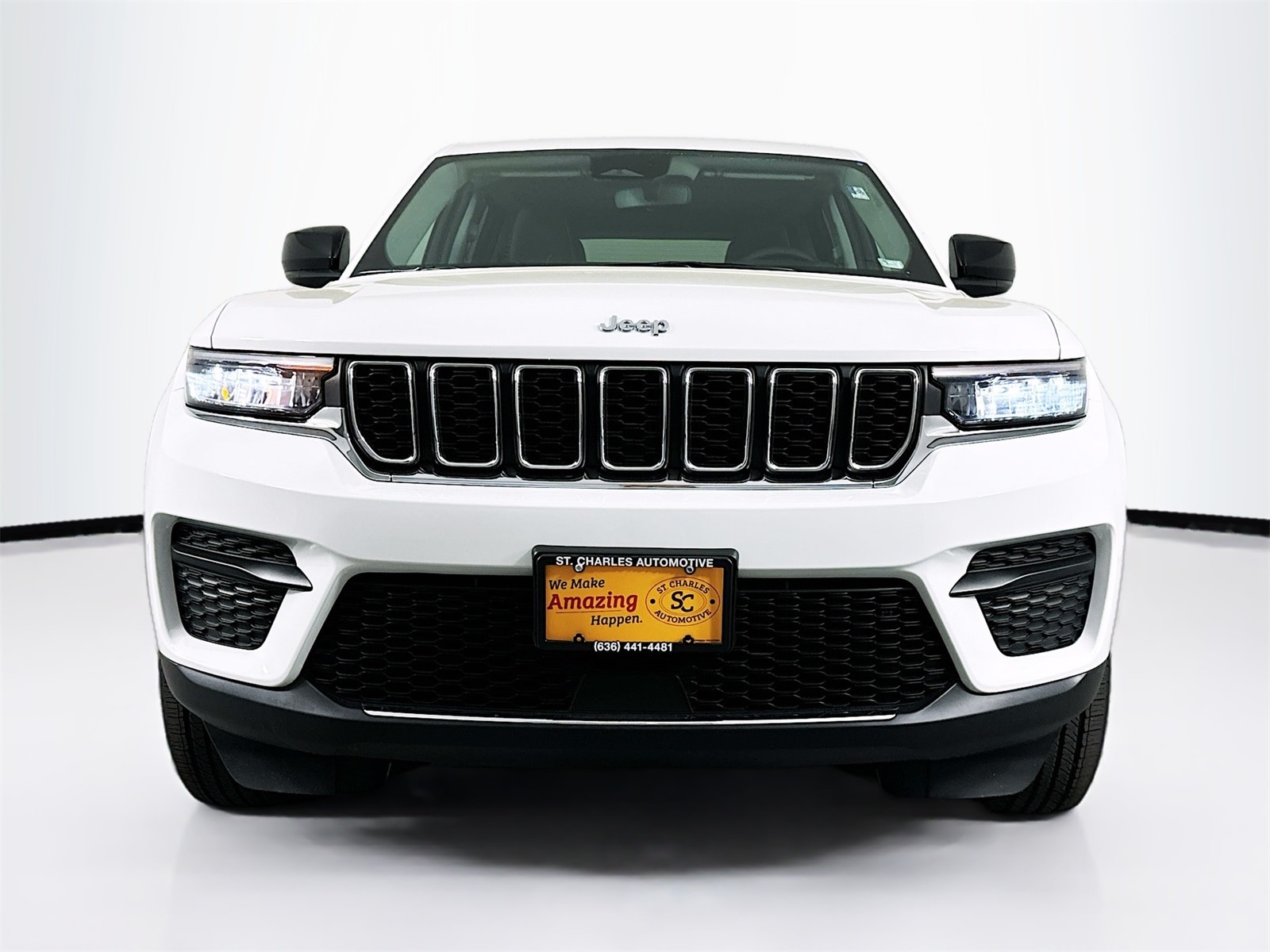 Used 2023 Jeep Grand Cherokee Laredo with VIN 1C4RJHAG6PC542131 for sale in Saint Peters, MO