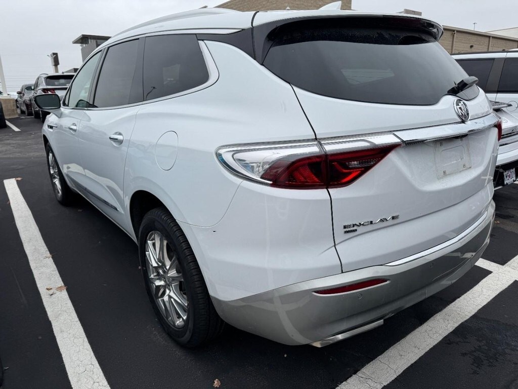 2022 Buick Enclave Premium photo 3