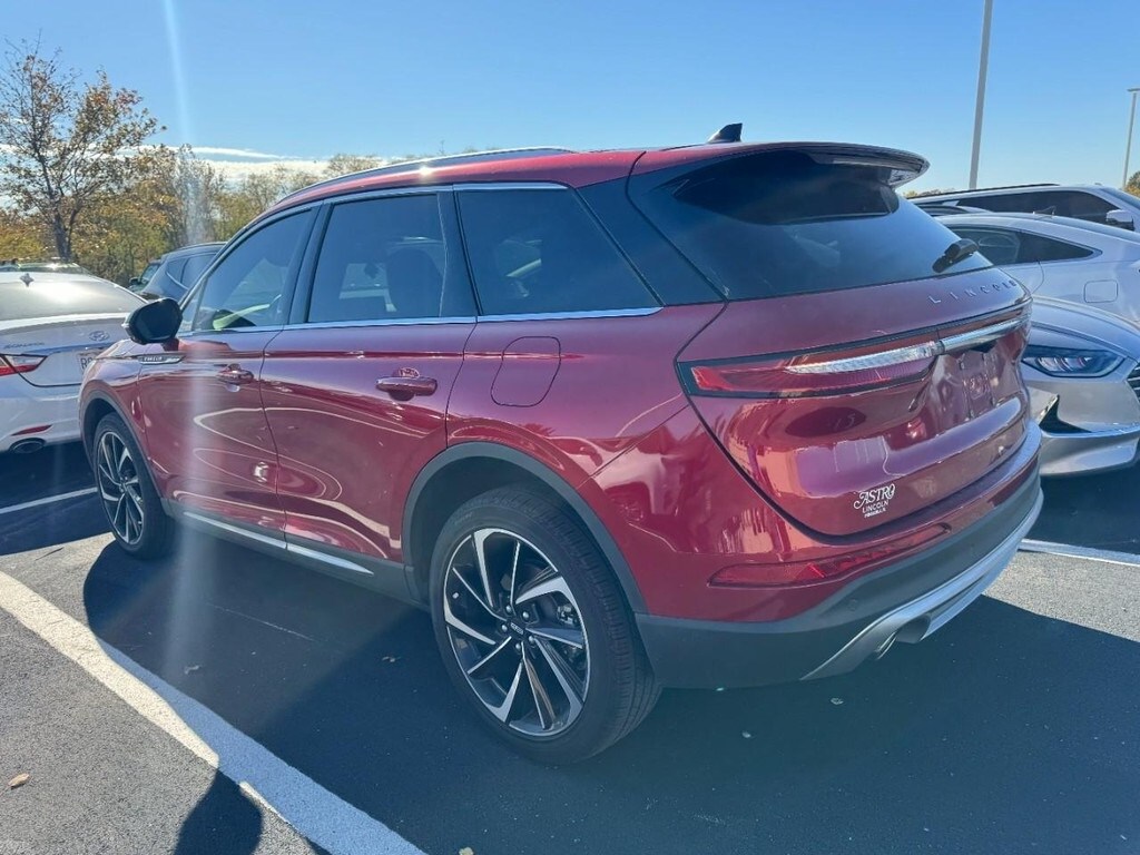 2023 Lincoln Corsair Reserve photo 4