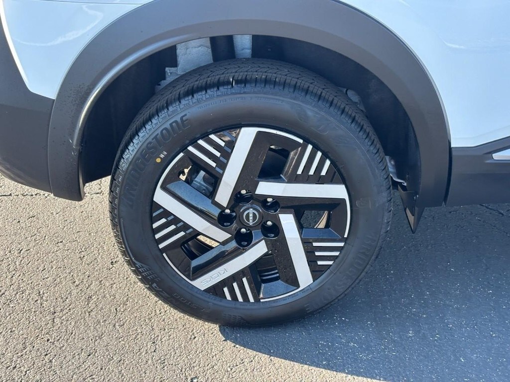 New 2026 Nissan Kicks SV SUV