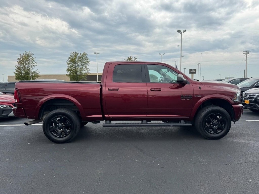 2017 Ram 2500 Laramie photo 2