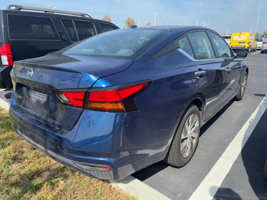2020 Nissan Altima 2.5 S photo 2