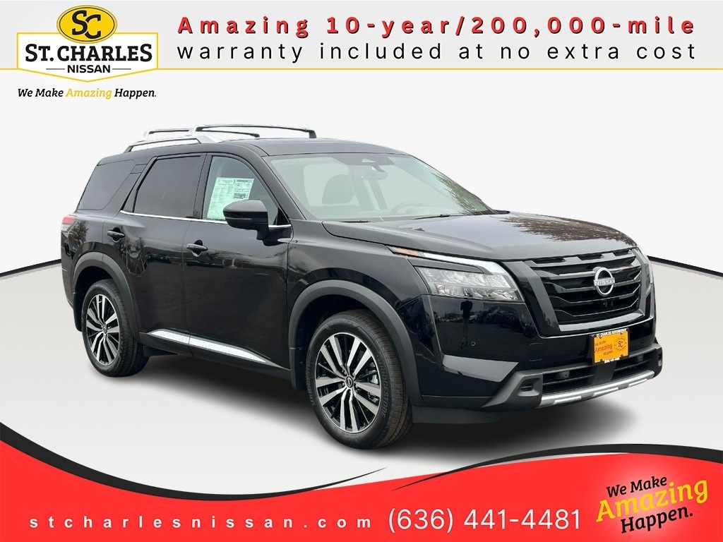 2025 Nissan Pathfinder Platinum's photo