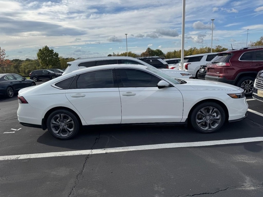 Used 2025 Honda Accord Hybrid EX-L Sedan