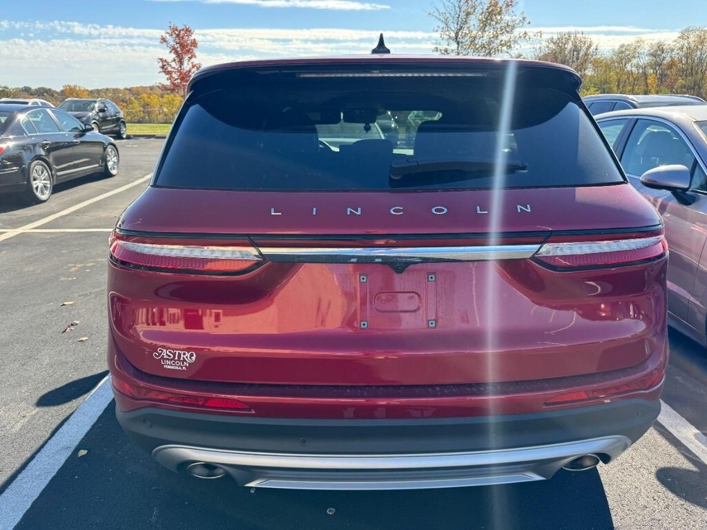 2023 Lincoln Corsair Reserve photo 3