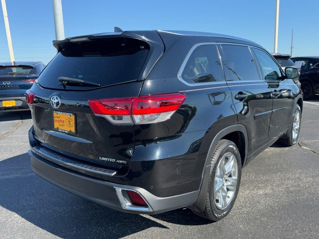 2019 Toyota Highlander Limited photo 3