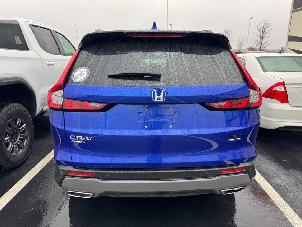 2023 Honda CR-V Sport Touring photo 2